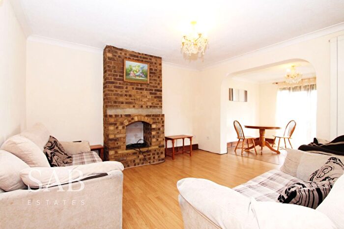 5 Bedroom Semi Detached House To Rent In Locarno Road, Greenford, UB6
