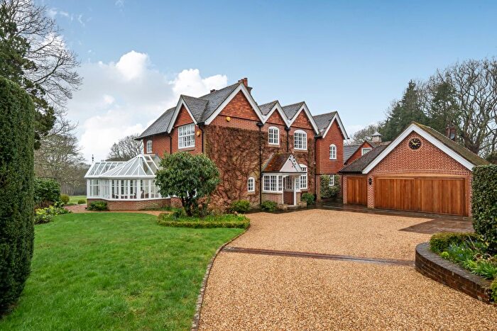 5 Bedroom Detached House For Sale In Kew Lane, Bursledon, SO31