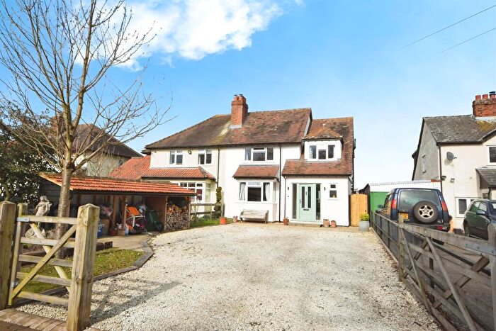 4 Bedroom Semi-Detached House For Sale In Wood Lane, Willingale, Ongar, CM5