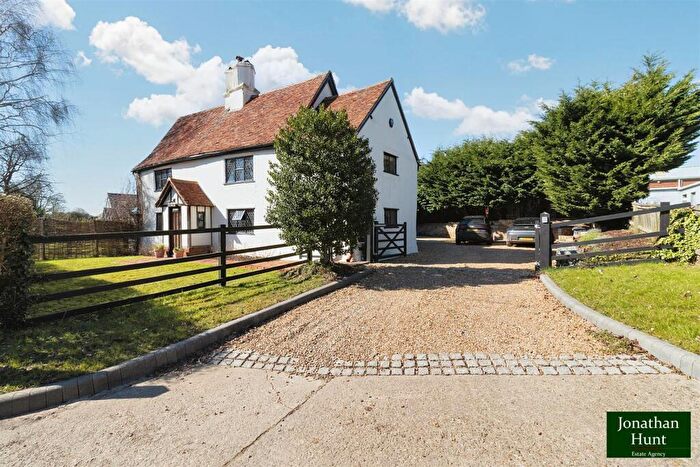 4 Bedroom Cottage For Sale In Cromer, Stevenage, SG2