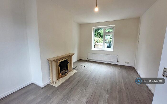 2 Bedroom Semi-Detached House To Rent In Dorchester Road, Swinton, Manchester, M27