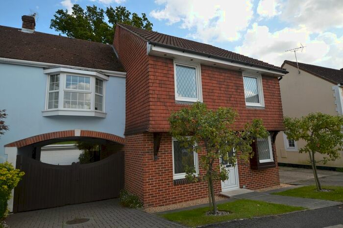 3 Bedroom Terraced House To Rent In Grenehurst Way, Petersfield, GU31