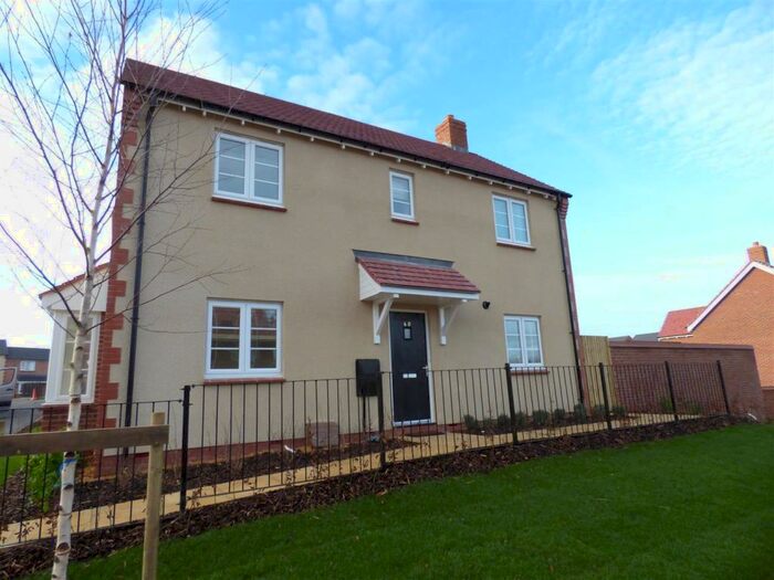 3 Bedroom Semi-Detached House To Rent In Norgren Crescent, Shipston-on-Stour, Warwickshire, CV36