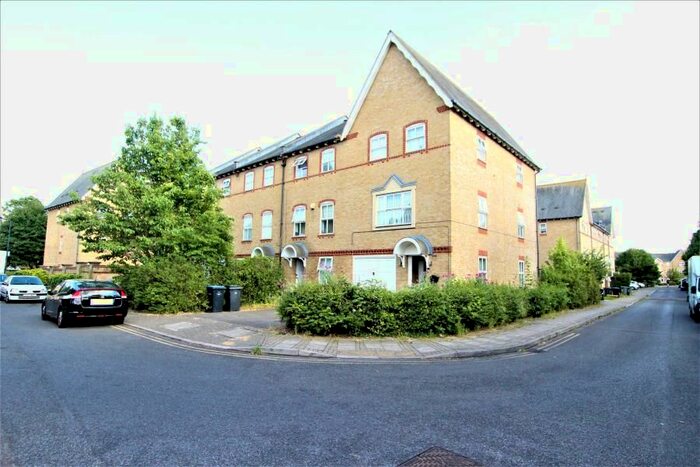 1 Bedroom Flat To Rent In Chamberlayne Avenue, Wembley, HA9