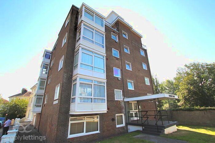 Studio To Rent In Dyke Road, Brighton, BN1