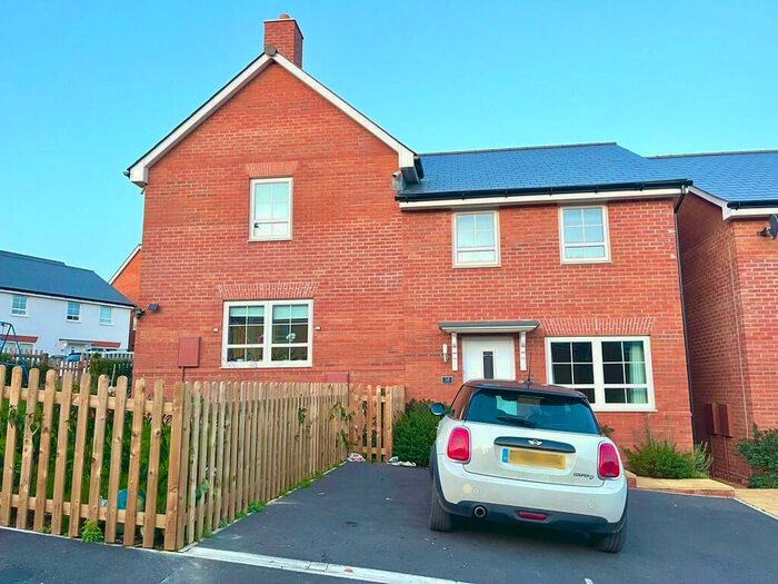 3 Bedroom Semi-Detached House To Rent In Loveridge Drive, EX2