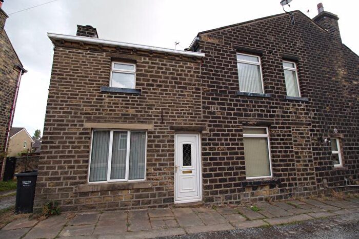 2 Bedroom Terraced House To Rent In Thorne Street, Stainland, HX4