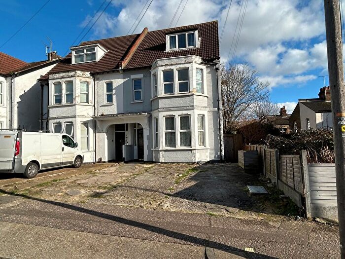7 Bedroom Semi Detached House For Sale In Satanita Road, Westcliff-on-Sea, SS0