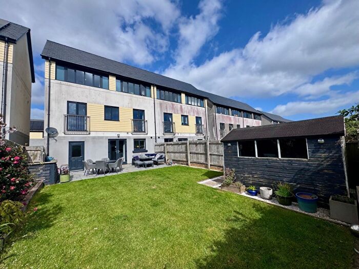 4 Bedroom Semi Detached House For Sale In Kilmar Street, Saltram Meadow, PL9