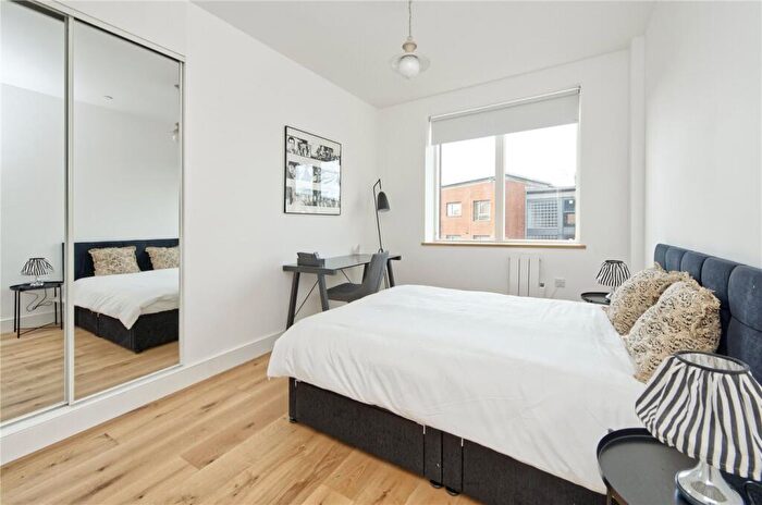2 Bedroom Apartment For Sale In Winchelsea Road, Harlesden, London, NW10