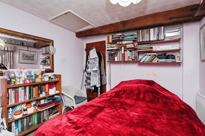 3 Bedroom Barn Conversion For Sale In Catton Hall Farm, Old Catton, Norwich, NR6