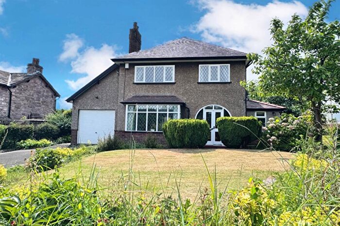 3 Bedroom Detached House For Sale In Eccles Road, Chapel-En-Le-Frith, High Peak, SK23