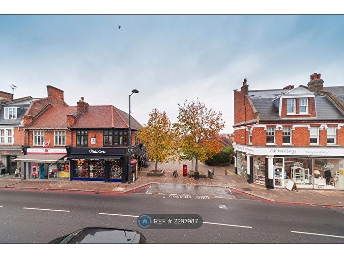 Studio To Rent In Upper Richmond Road West, London, SW14