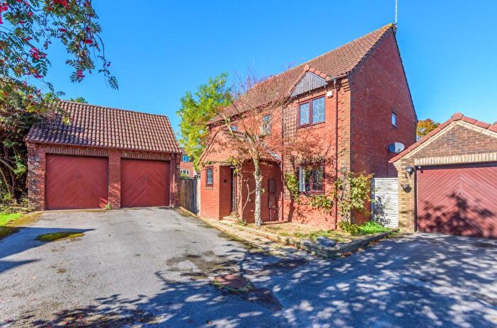 4 Bedroom Detached House To Rent In Keepers Close, Valley Park, Chandler's Ford., SO53
