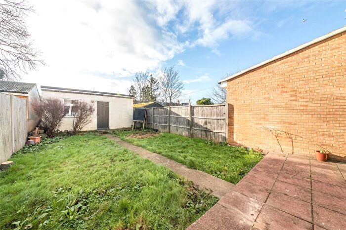 3 Bedroom Terraced House For Sale In Fairlands Avenue, Thornton Heath, CR7