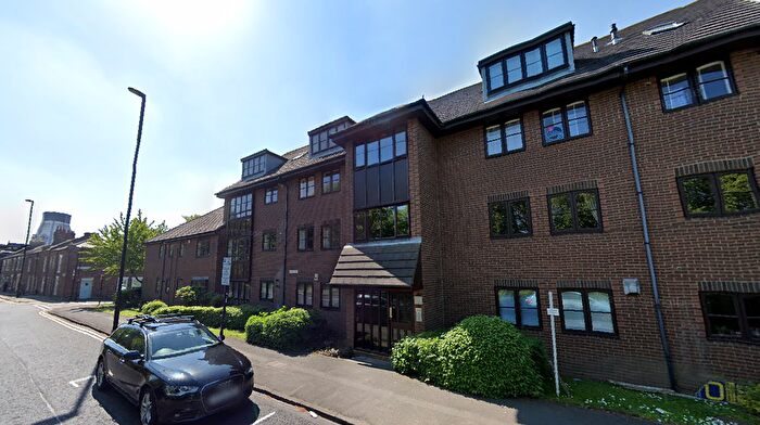 2 Bedroom Flat To Rent In Ashtree House, Newcastle Upon Tyne, NE2