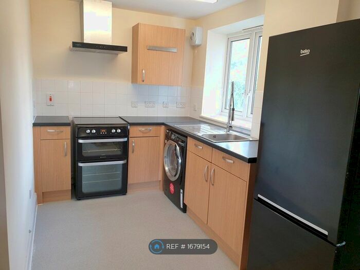 1 Bedroom Flat To Rent In Cheesemans Terrace, London, W14