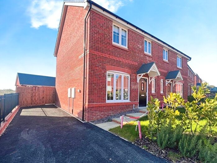3 Bedroom Semi-Detached House To Rent In Butterworth Road, Sutton-In-Ashfield, Nottinghamshire, NG17