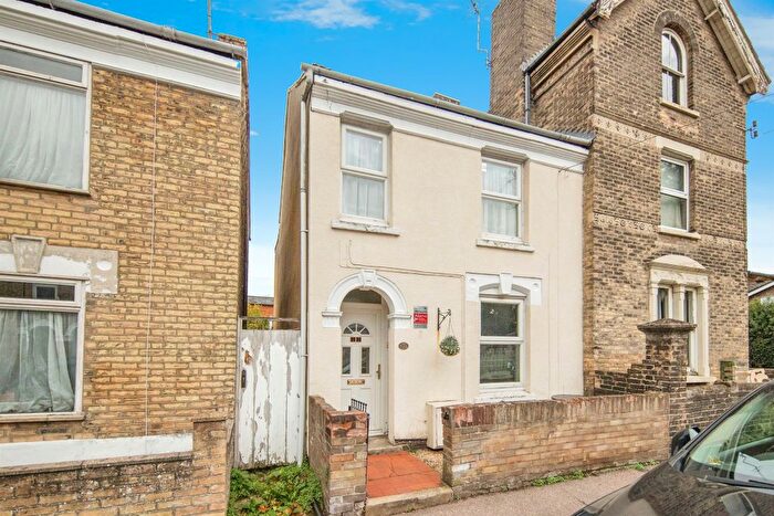 3 Bedroom Semi Detached House For Sale In New Town Road, Colchester, CO1