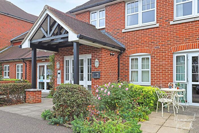 1 Bedroom Apartment For Sale In High Street, Epping, CM16