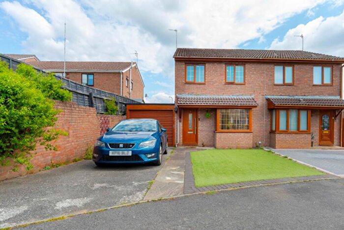 3 Bedroom Semi-Detached House For Sale In Heol Bryn Fab, Treharris, CF46
