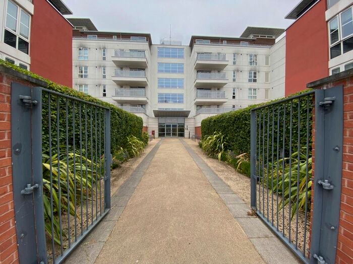 1 Bedroom Flat To Rent In Watkin Road, Leicester, LE2