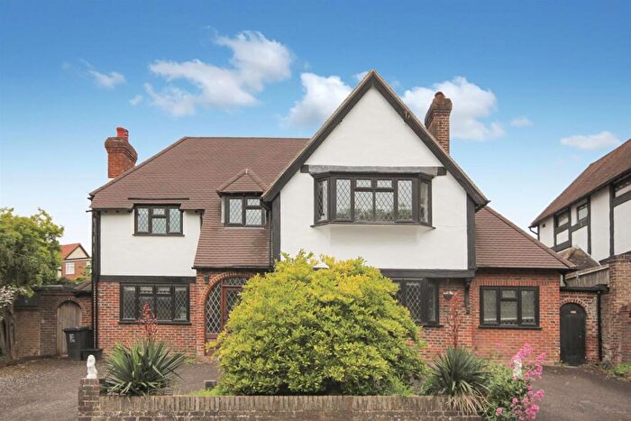 4 Bedroom Detached House To Rent In Brangwyn Way, Brangwyn, Brighton, BN1