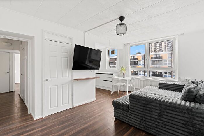 1 Bedroom Flat To Rent In St. Martins Court, De Beauvoir Estate, N1