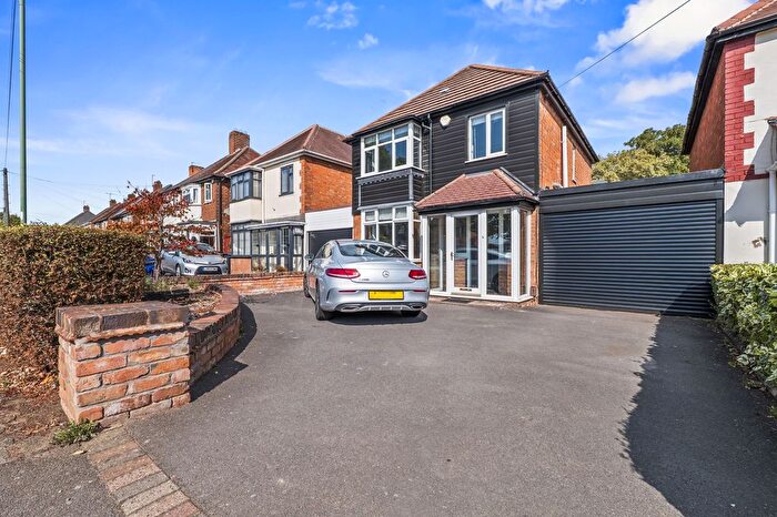 3 Bedroom Link Detached House To Rent In High Street, Shirley, B90