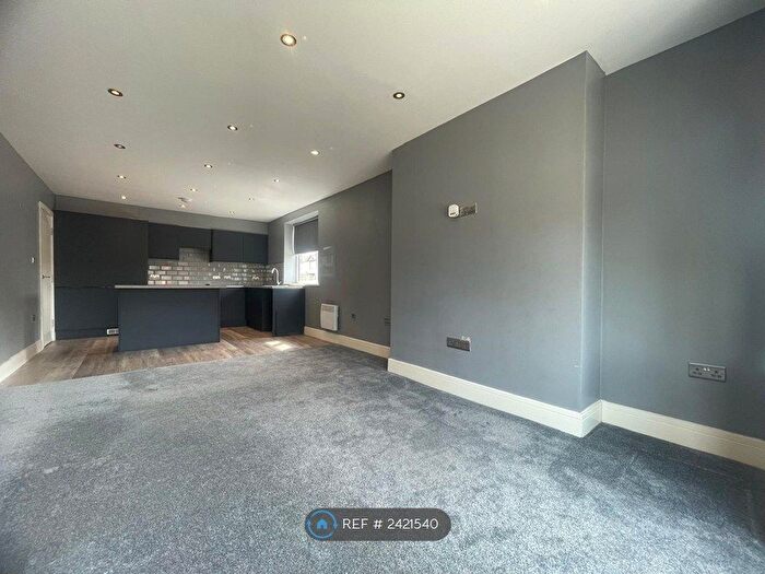 2 Bedroom Flat To Rent In Belle Vue Avenue, Doncaster, DN4