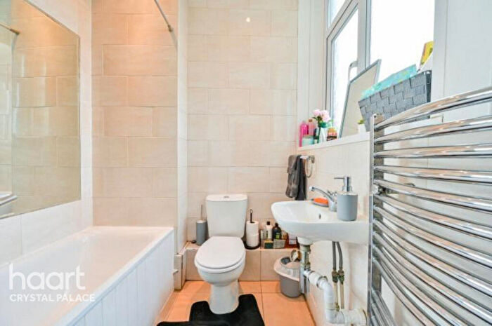 1 Bedroom Flat For Sale In Church Road, London, SE19