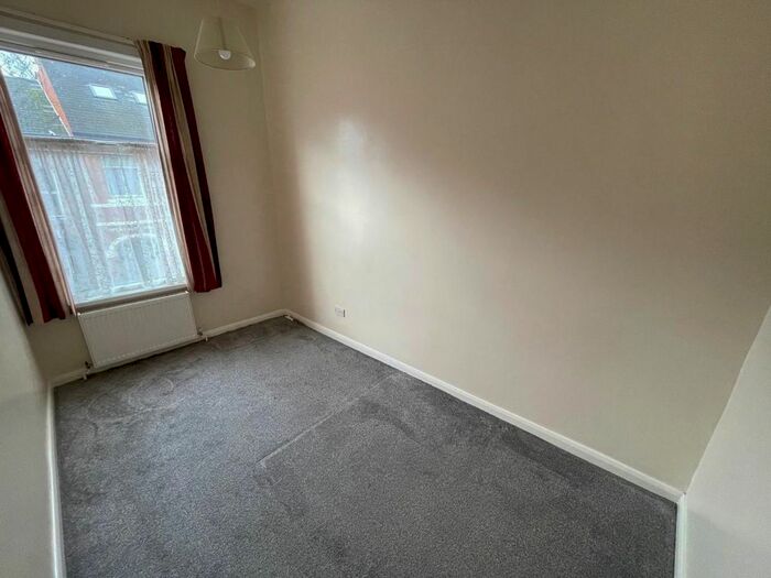 1 Bedroom Flat To Rent In Peel Street, Spring Bank, Hull HU3