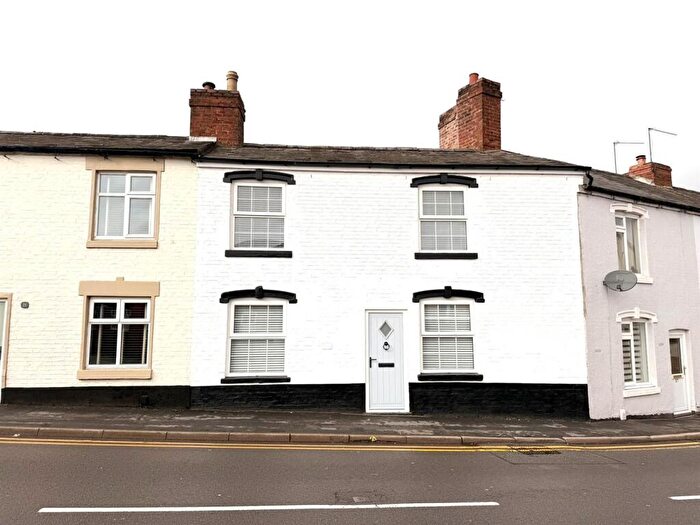 2 Bedroom Terraced House To Rent In High Street, Studley, B80