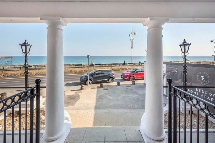 1 Bedroom Flat To Rent In Apartment The Royal, The Esplanade, Bognor Regis, West Sussex, PO21