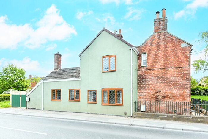 3 Bedroom Semi Detached House For Sale In North Bradley, BA14