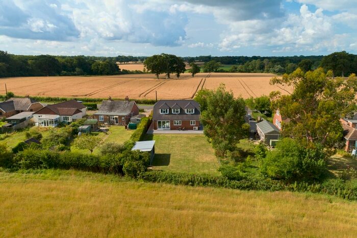 4 Bedroom Detached House For Sale In Ashford Road, Bethersden, Ashford, TN26