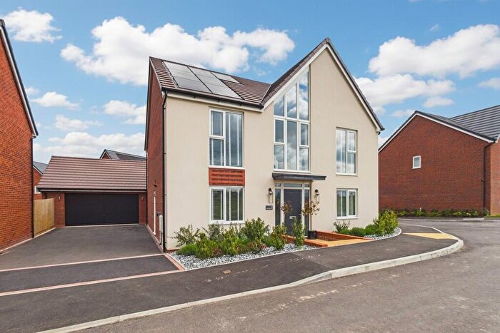4 Bedroom Detached House For Sale In Moss Beds Close, Bramshall Meadows, ST14