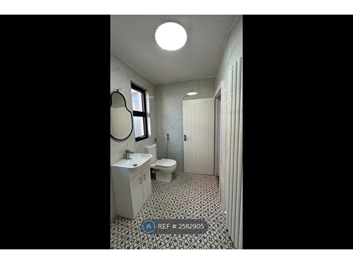 2 Bedroom Flat To Rent In Green Street, London, E7