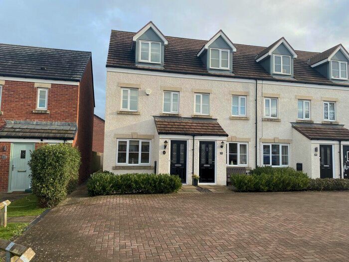 3 Bedroom Semi-Detached House To Rent In Glaramara Drive, Carlisle, CA2