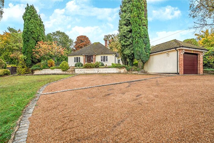 3 Bedroom Detached House For Sale In Stonehouse Road, Halstead, Sevenoaks, Kent, TN14