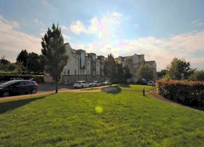 1 Bedroom Flat To Rent In Otley Road, Bradford, BD3