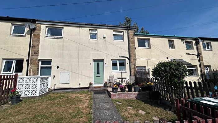 3 Bedroom Terraced House For Sale In Longfield Avenue, Golcar, Huddersfield, HD7