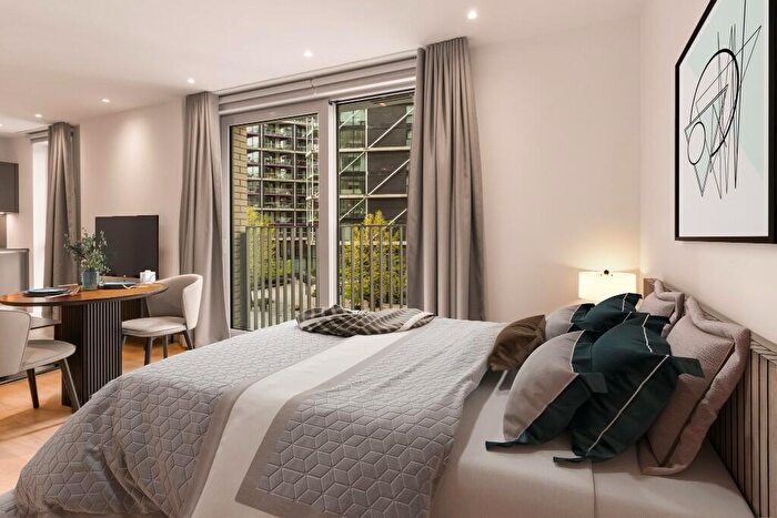 Studio To Rent In Nine Elms Lane, London, SW11