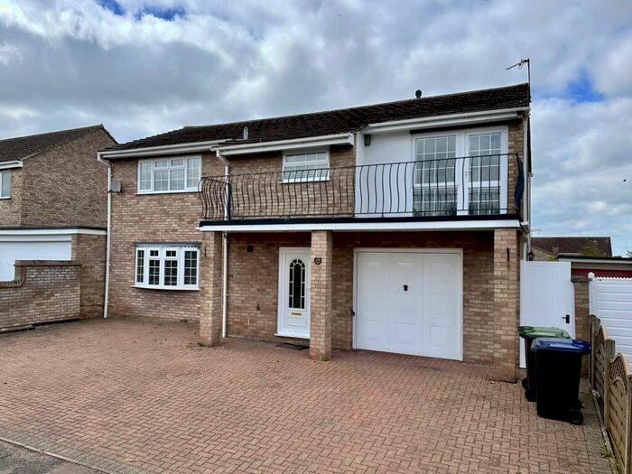 4 Bedroom Detached House To Rent In Newmarket, Suffolk, CB8