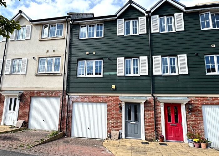 3 Bedroom Town House For Sale In Maud Avenue, Titchfield Common, PO14