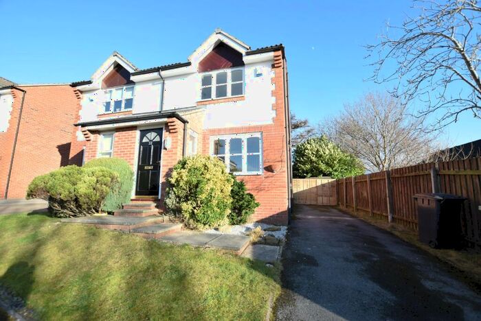 2 Bedroom Semi-Detached House To Rent In Parkland View, Yeadon, Leeds, LS19