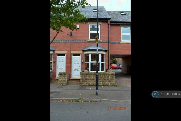 3 Bedroom Terraced House To Rent In Mundella Road, Nottingham, NG2
