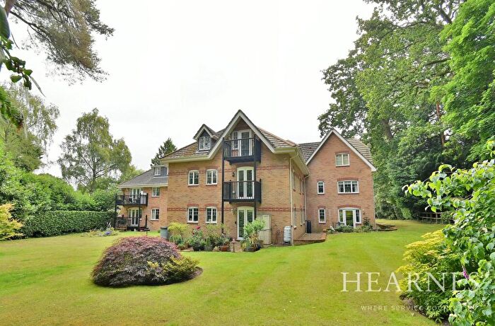 2 Bedroom Apartment For Sale In West Moors Road, Ferndown, BH22
