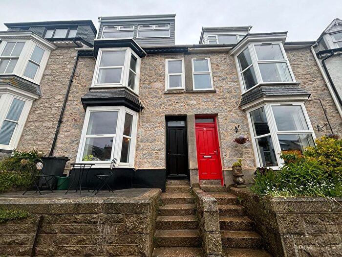 1 Bedroom Flat To Rent In Bedford Road, St. Ives, TR26