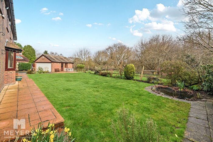 7 Bedroom Detached House For Sale In Stapehill Road, Wimborne, BH21